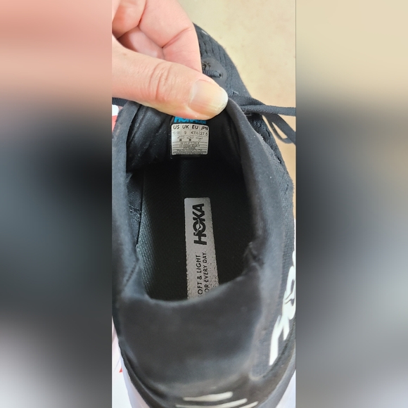 Hoka One Clifton Black White Running Sneakers Women 10.5B Or Men 9 - Picture 11 of 11